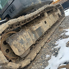 Deep-Cleaning-and-Maintenance-of-CASE-Excavator 3